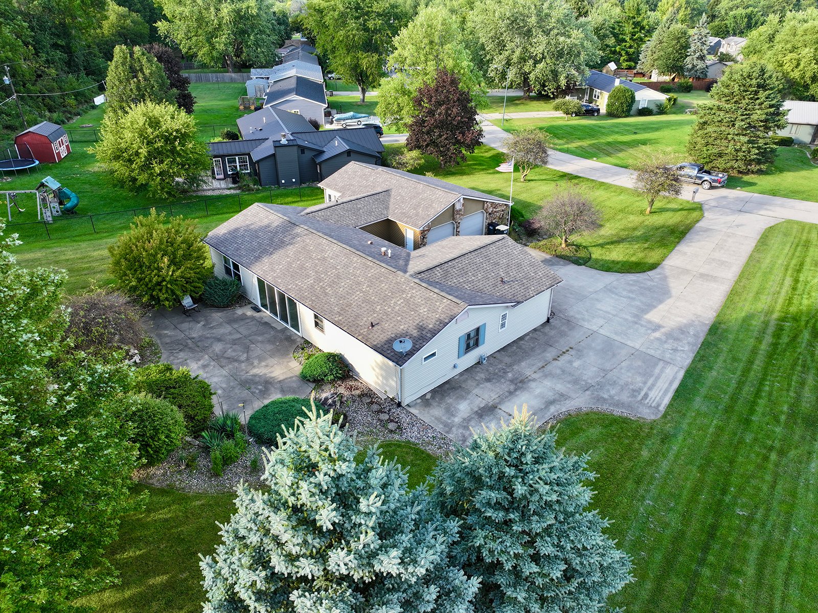 Property photo 13 - REAL ESTATE AUCTION - .61+/-ACRES OFFERED IN 1 TRACT IN NOBLE COUNTY, INDIANA