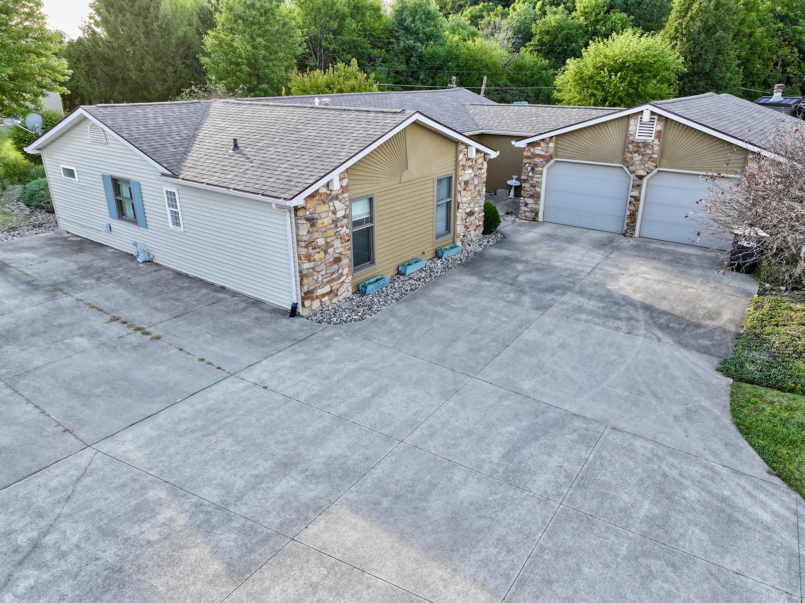 Property photo 17 - REAL ESTATE AUCTION - .61+/-ACRES OFFERED IN 1 TRACT IN NOBLE COUNTY, INDIANA
