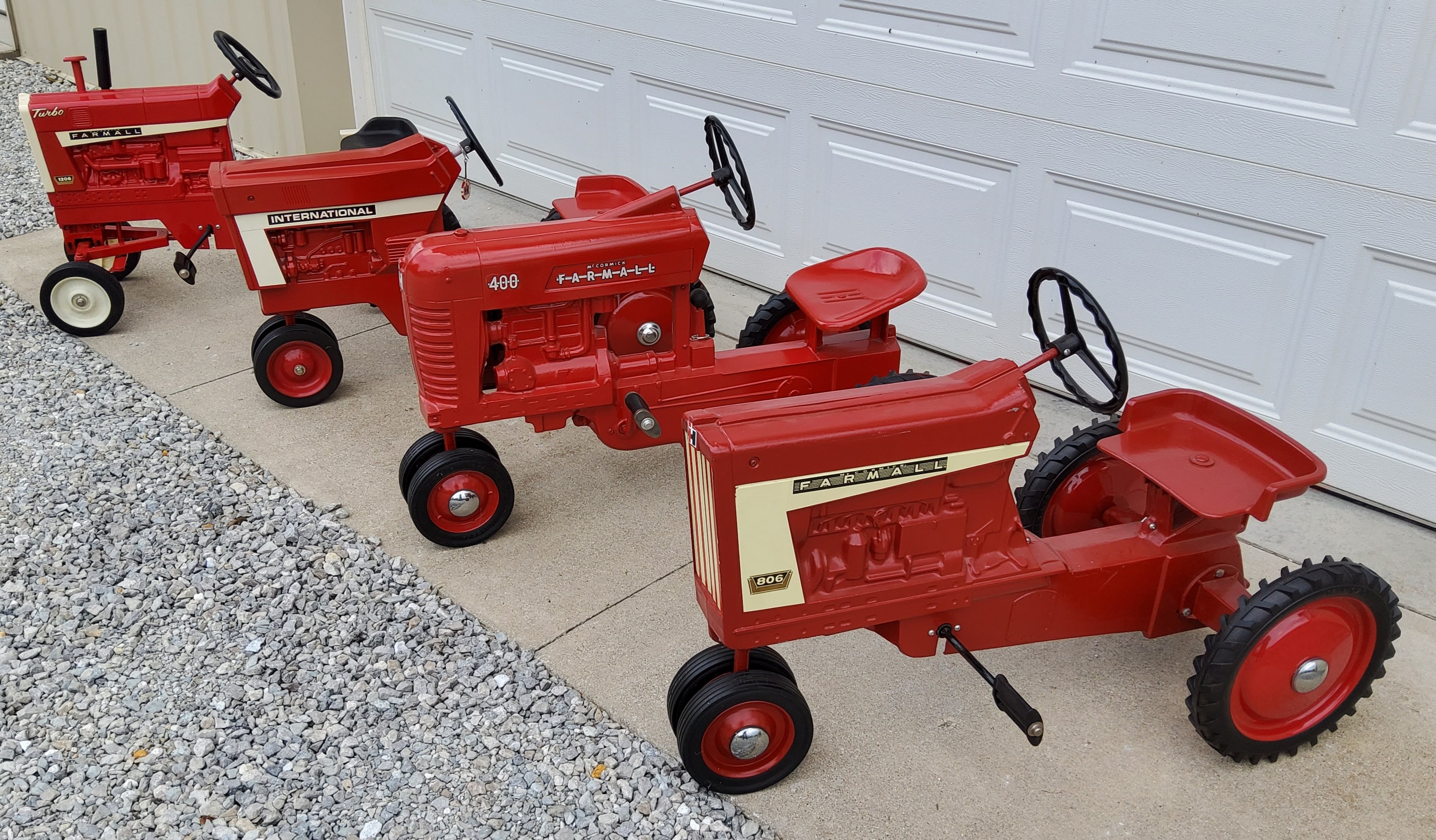 Property photo 1 - TIMED ONLINE ONLY PERSONAL PROPERTY AUCTION IN WHITLEY COUNTY, INDIANA