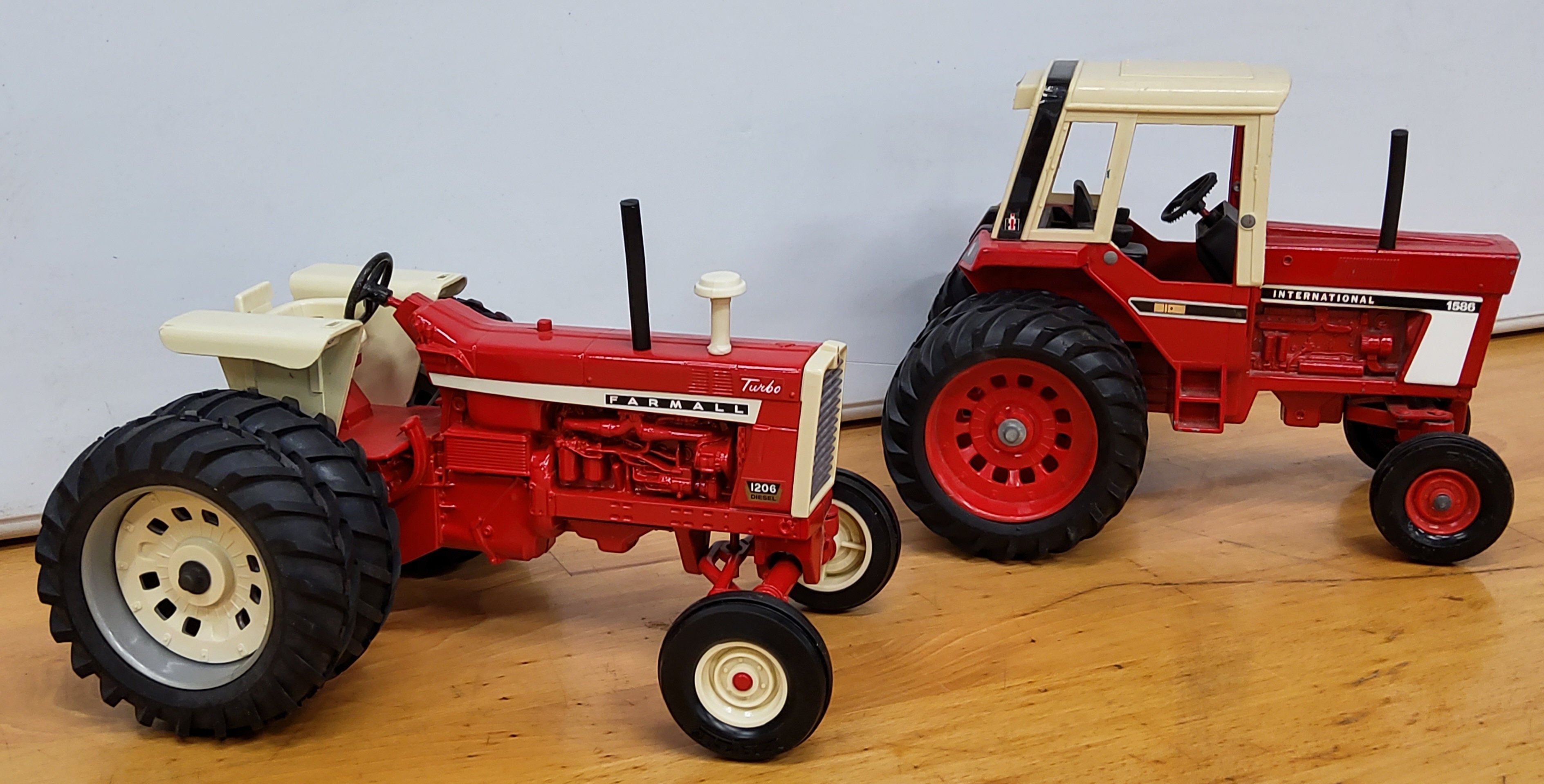 Property photo 7 - TIMED ONLINE ONLY PERSONAL PROPERTY AUCTION IN WHITLEY COUNTY, INDIANA