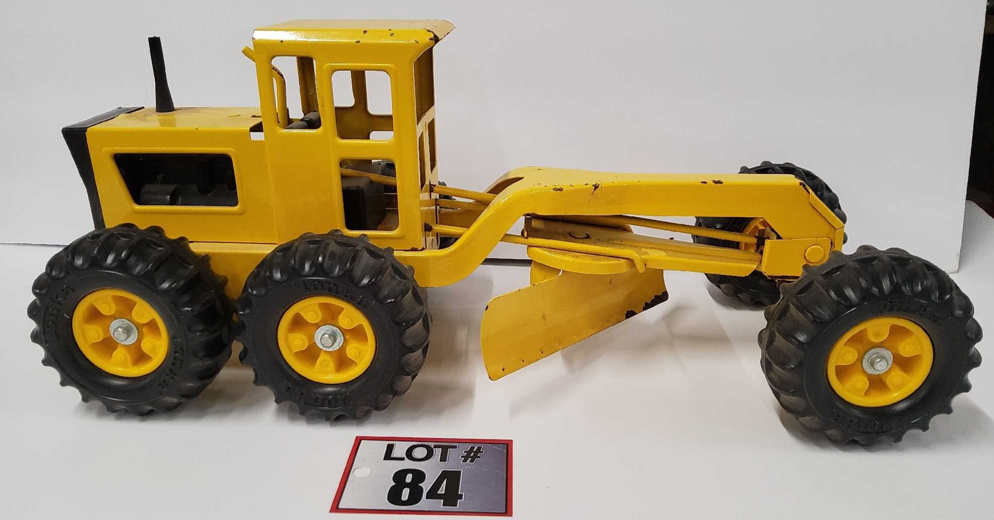 Property photo 3 - TIMED ONLINE ONLY PERSONAL PROPERTY AUCTION IN WHITLEY COUNTY, INDIANA