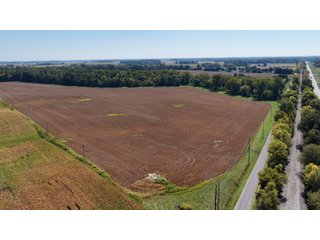 <LI>Located between Walton & Galveston, IN; Just East of US 35
<LI>152.74+/- Acres - Section 21, Jackson Township, Cass County, IN
<LI>Some Excellent Quality Soils
<LI>Frontage on S Lincoln Pike
<LI>Frontage on Deer Creek
<LI>Recreation Possibilities<BR><BR>
<B>FSA Info:</B> Farm 4759
<LI><B>Farmland:</B> 147.46 Acres
<LI><B>Cropland:</B> 119.03 Acres
<LI><B>DCP Cropland:</B> 123.33 Acres
<LI>Corn Base 34.73 Acres
<LI><B>PLC Yield:</B> 176 Bushel
<LI><B>Soybean Base:</B> 75.6 Acres
<LI><B>PLC Yield:</B> 50 Bushel
CRP Program
<LI><B>CP 33</B> - 11.1 Acres @ 194/Acre Expires 9-30-30<BR><BR>
<B>Real Estate Taxes</B> $3921.53/Year - LAND FOR SALE -152.74+/-ACRES IN CASS COUNTY, INDIANA