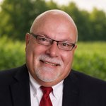 ARDEN SCHRADER, Schrader auction agent