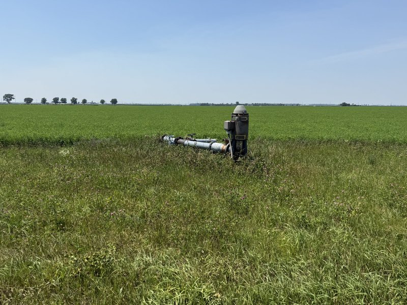 Tract 15, South pivot: Pump