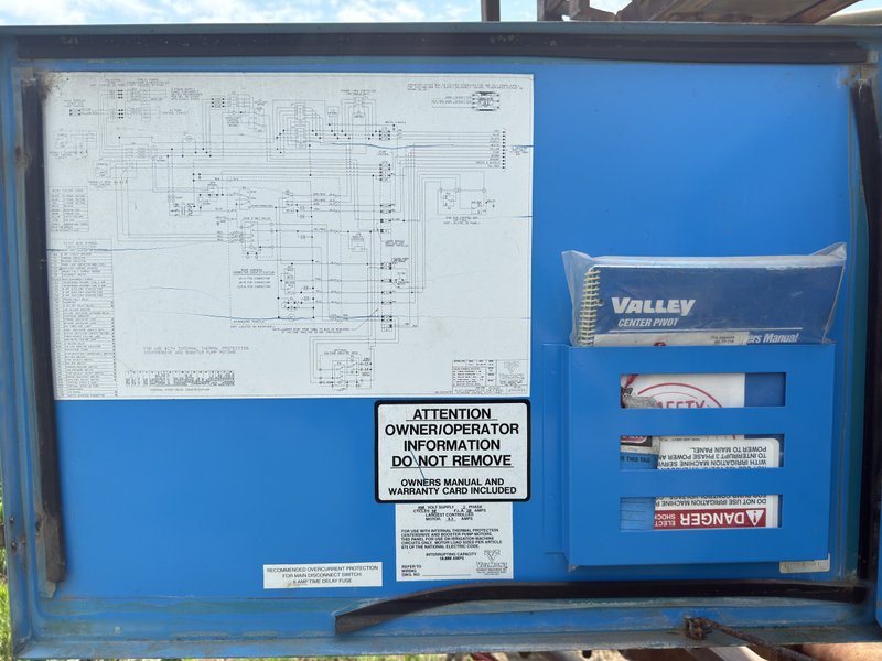 Tract 18, Towable pivot: Inside of the panel door