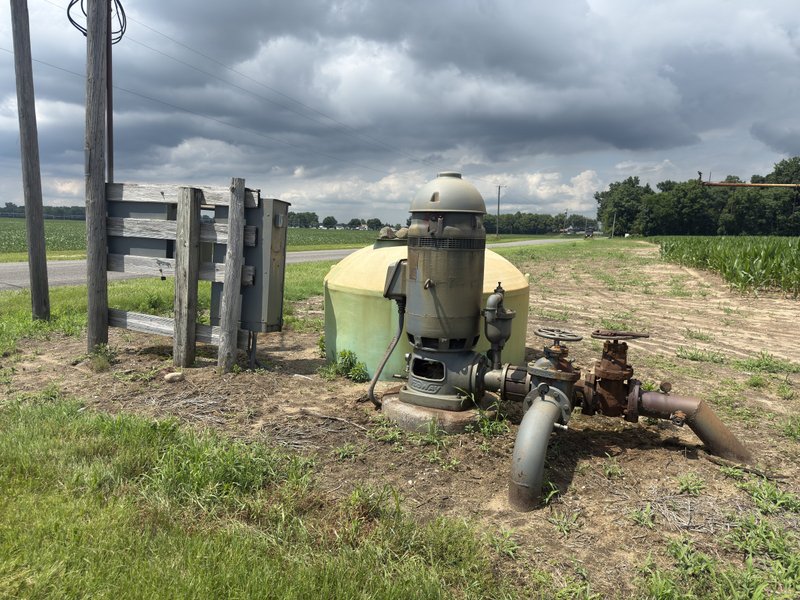 Tract 18, Towable pivot: Pump