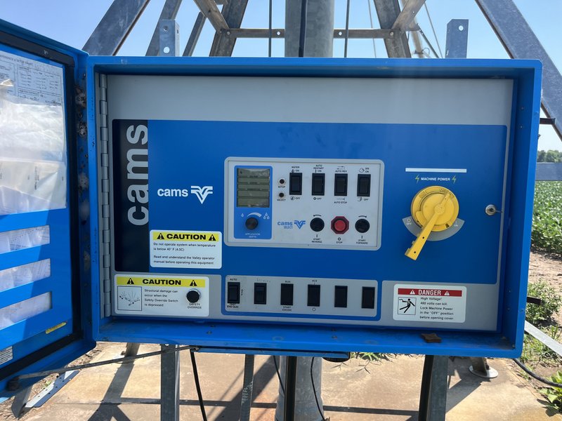 Tract 5, Center pivot: Control panel (Valley CAMS Select)