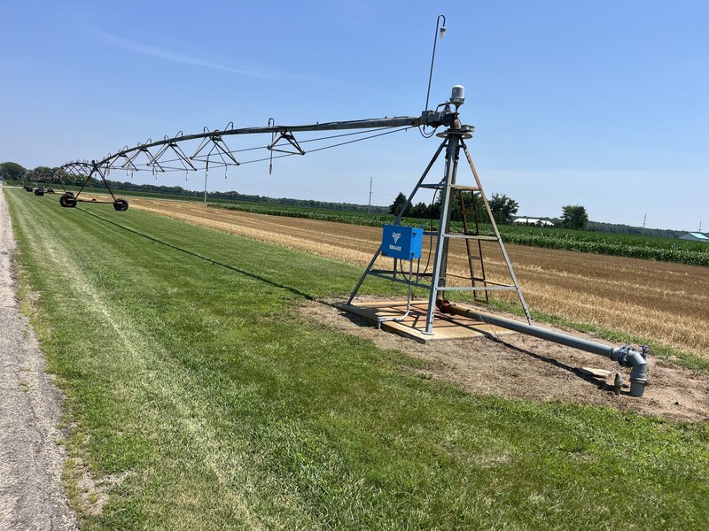 Tract 6, Northeast pivot: Pivot point and spans